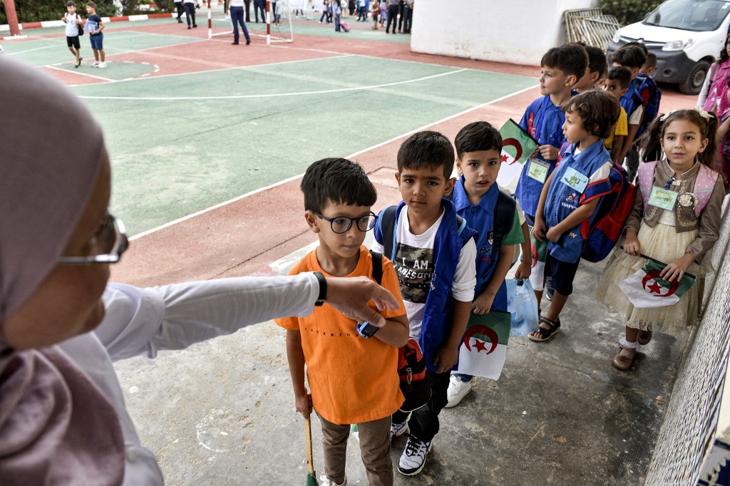 Algeria bans foreign curricula in private schools and makes Arabic mandatory